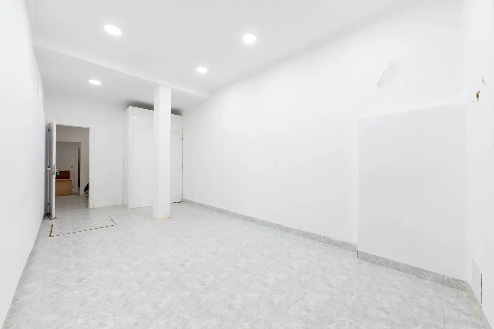 Ground floor for sale in Madrid  with Furnished