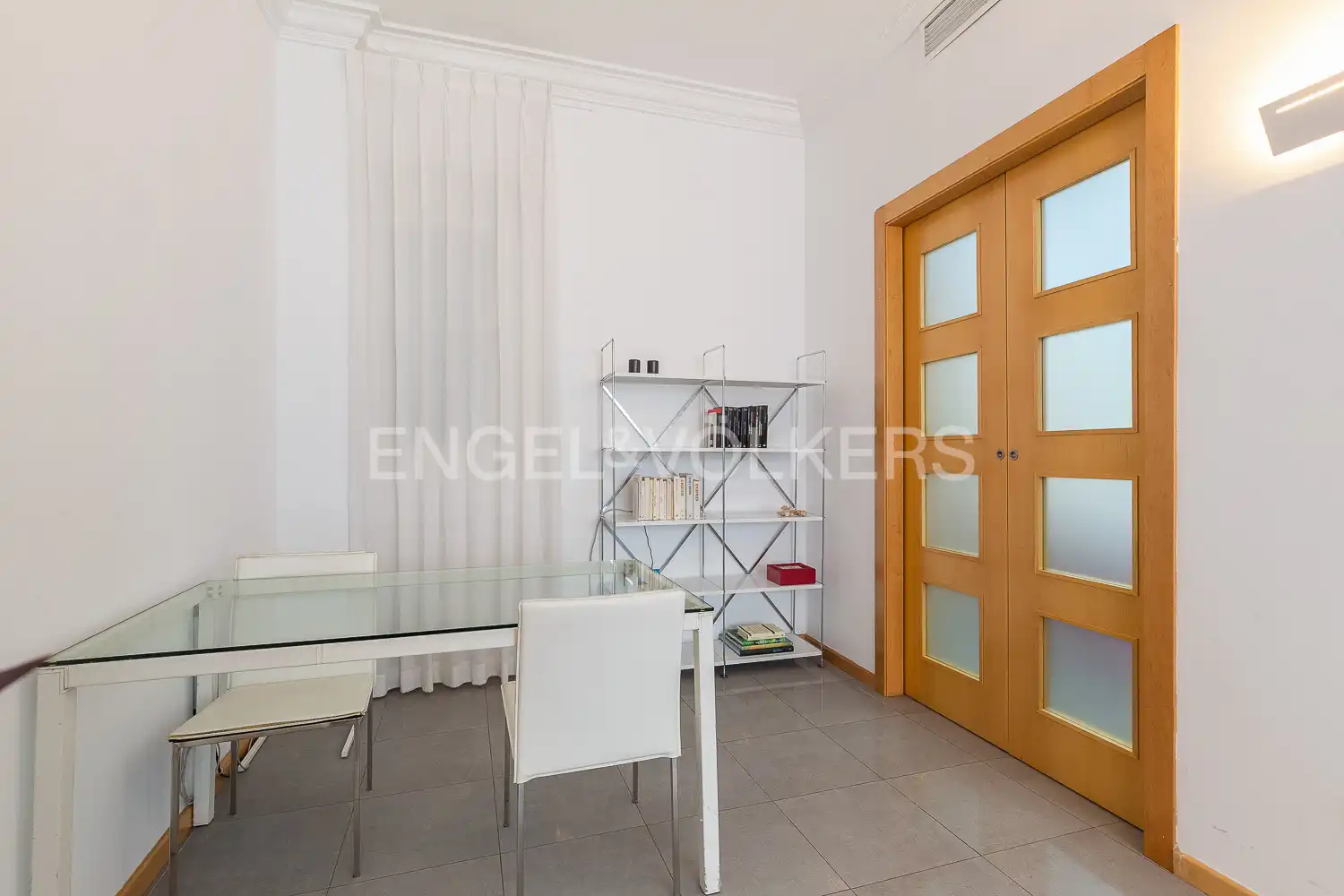 Dining room of Flat for sale in Valencia  with Air Conditioner, Heating and Furnished