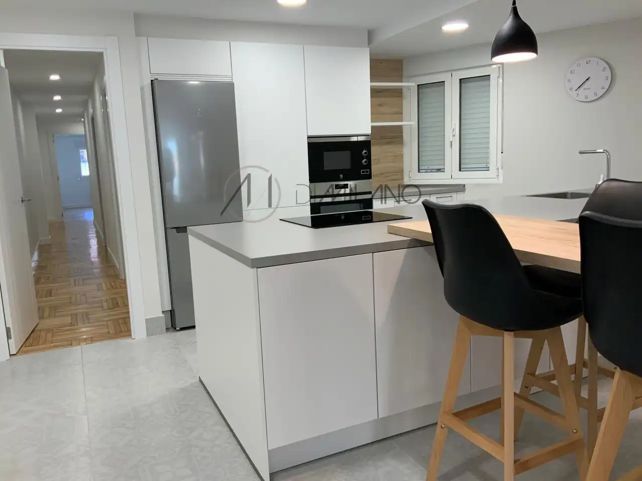 Cocina de Piso de alquiler en Vigo  con Calefacción, Parquet y Trastero