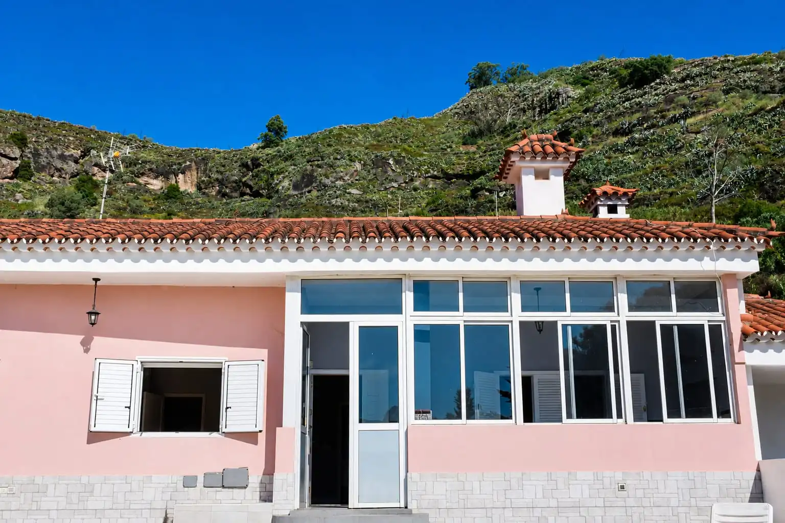 Vista exterior de Casa o xalet en venda en Teror amb Calefacció, Jardí privat i Terrassa