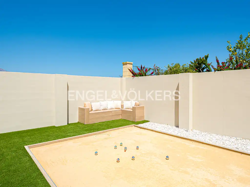 Casa con piscina en venta en Pueblo - Urbanizaciones, imagen 4