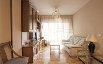 Flat for sale in Virgen de las Viñas,  Madrid Capital