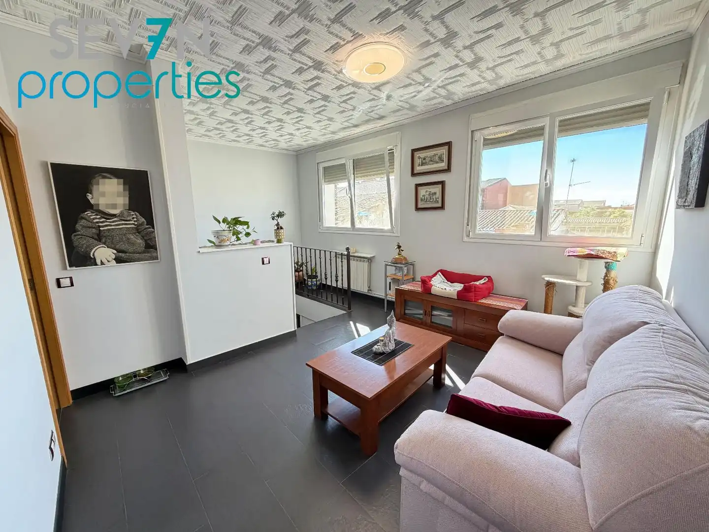 Vista exterior de Casa adosada en venta en Novés con Calefacción, Jardín privado y Horno