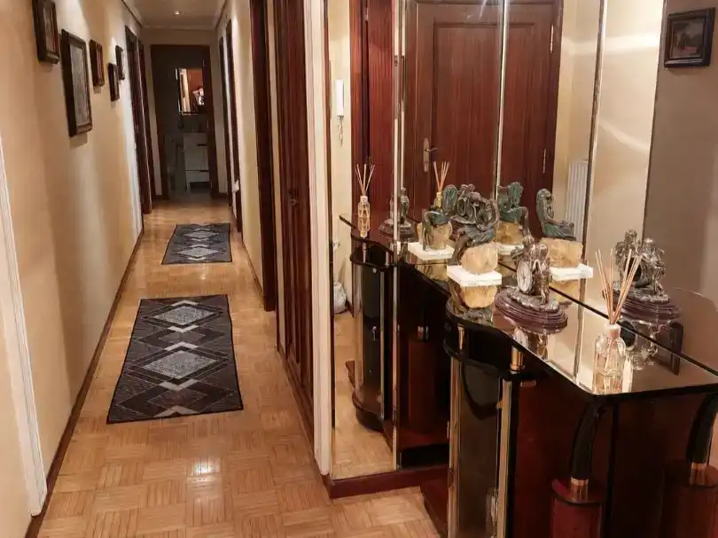 Piso en venta en  Logroño con Balcón