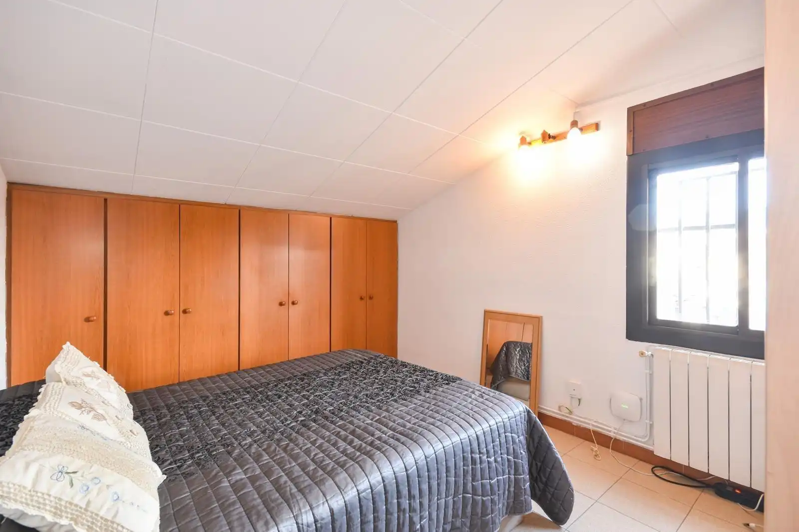 Habitación de Casa o chalet en venta en Santa Perpètua de Mogoda con Aire acondicionado, Calefacción y Jardín privado