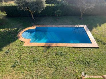 Casa con piscina in vendita a Carrer de Victor Català