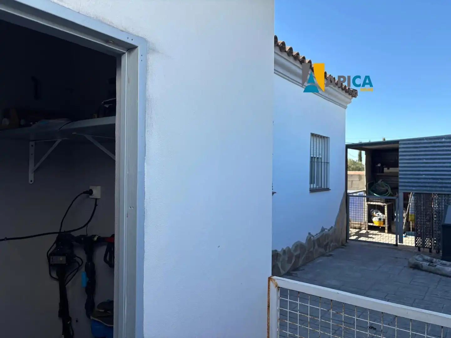 Exterior view of Houses for sale in Chiclana de la Frontera  with Air Conditioner, Terrace and Storage room