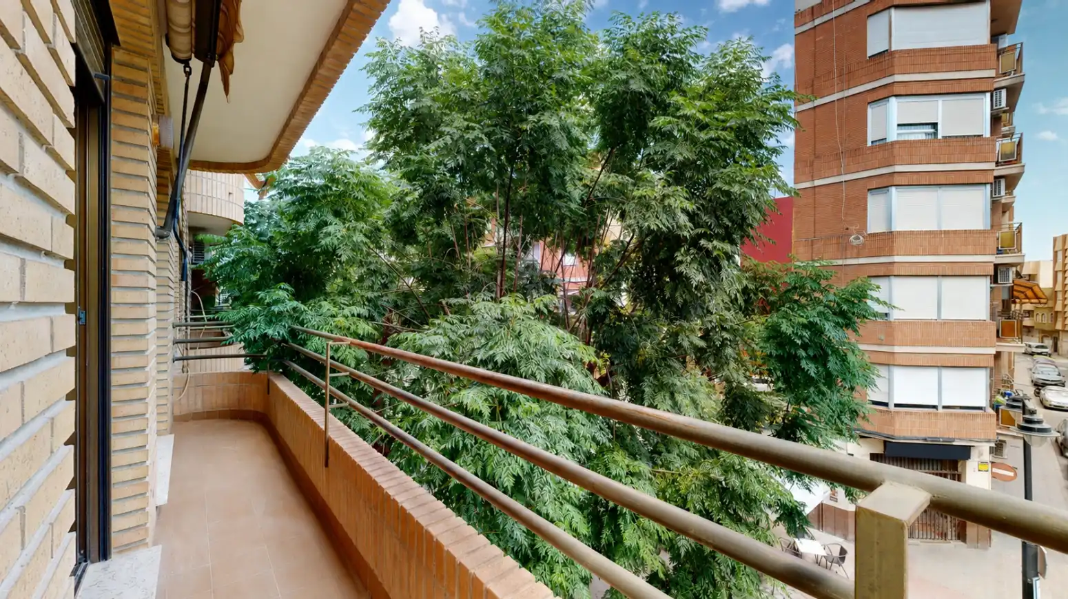 Terraza de Piso en venta en Torrent con Balcón