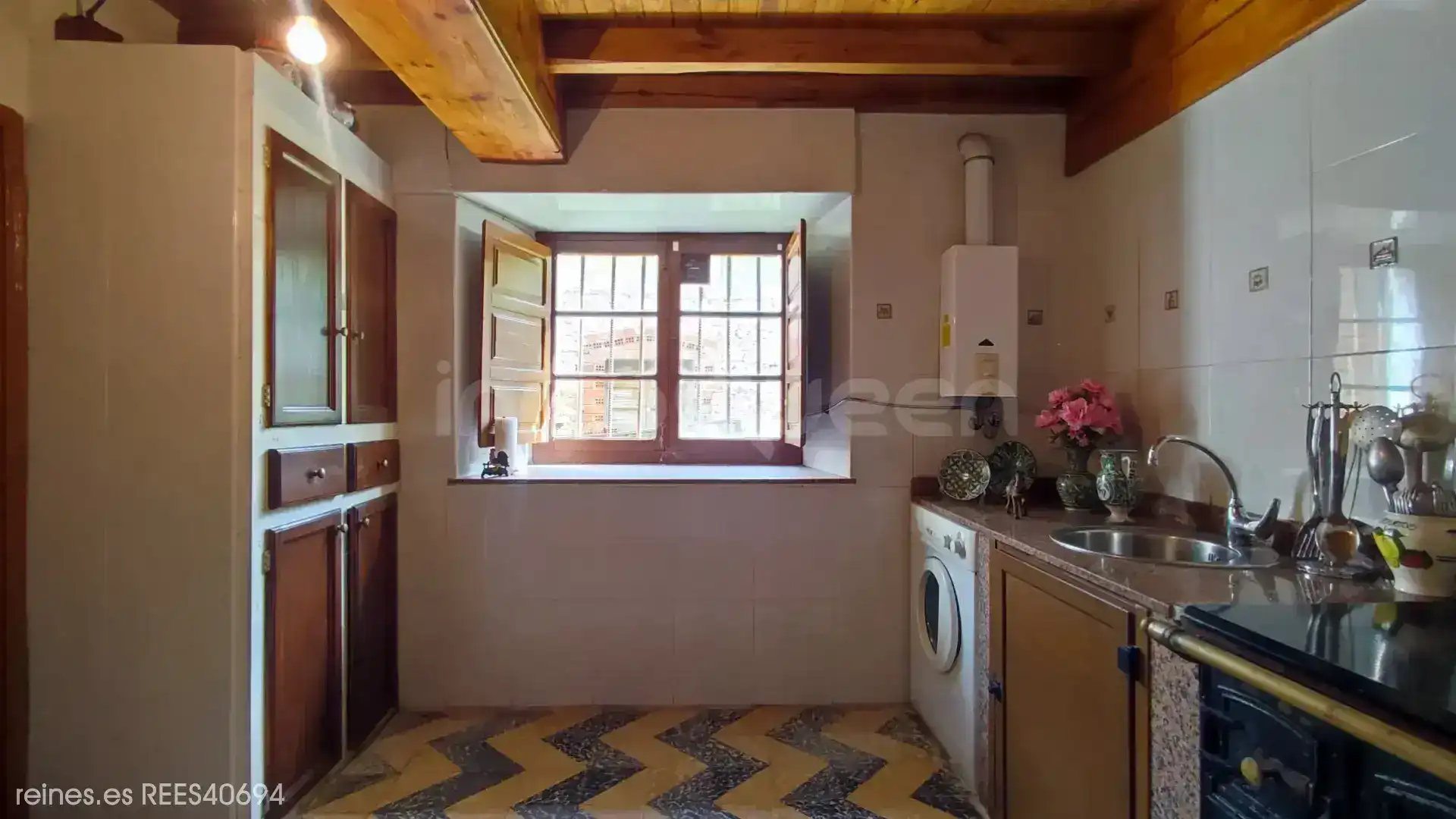 Kitchen of Houses for sale in Cabrales  with Terrace and Furnished