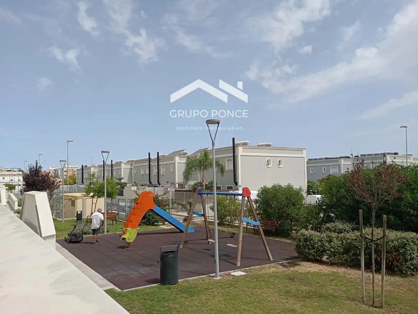 Wohnung zum Verkauf in Jerez de la Frontera mit Abstellraum, Schwimmbad und Gemeinschaftspool