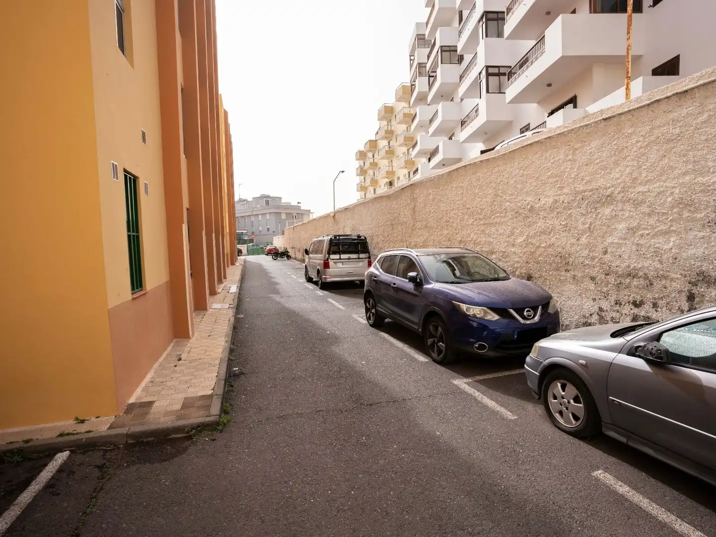 Parking de Apartamento en venta en Candelaria con Amueblado, Lavadora y Balcón