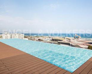 Swimming pool of Apartment for sale in  Barcelona Capital  with Air Conditioner, Terrace and Swimming Pool