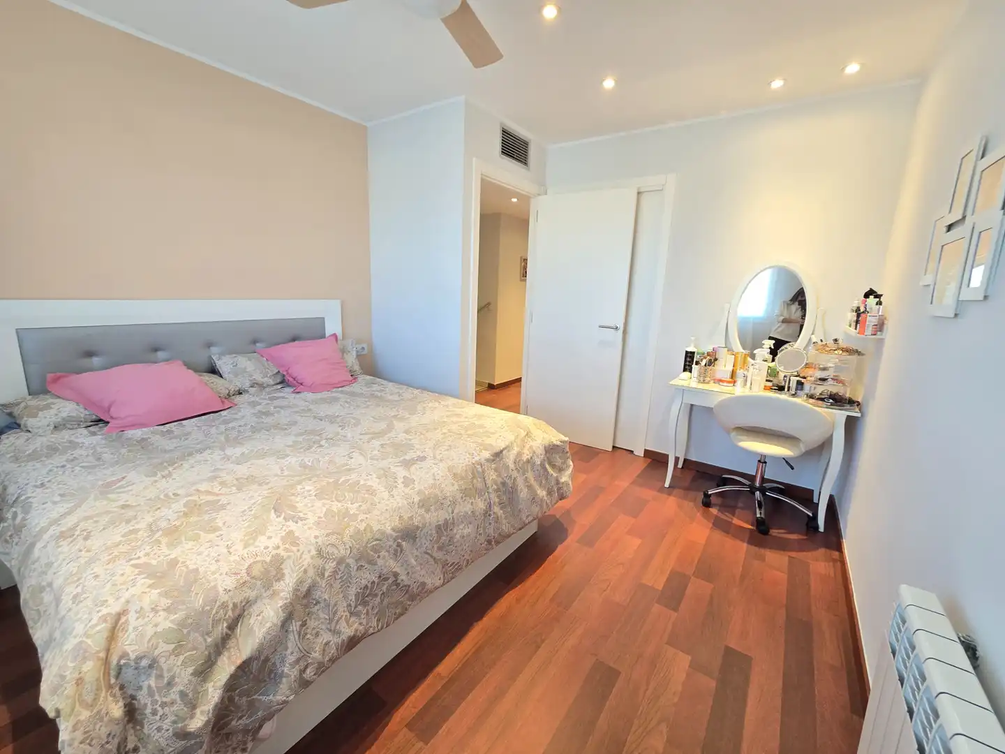 Casa pareada con piscina en venta en Carrer del Clar de Lluna, imagen 25