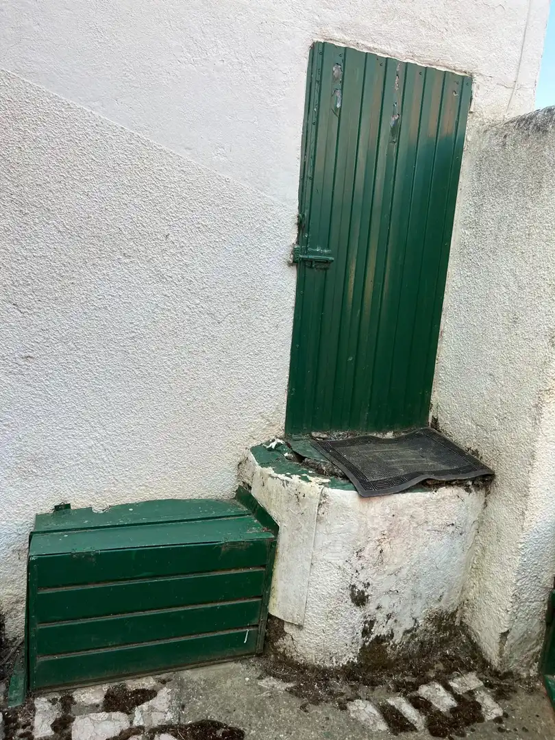 Vista exterior de Casa o xalet en venda en Manganeses de la Polvorosa amb Moblat
