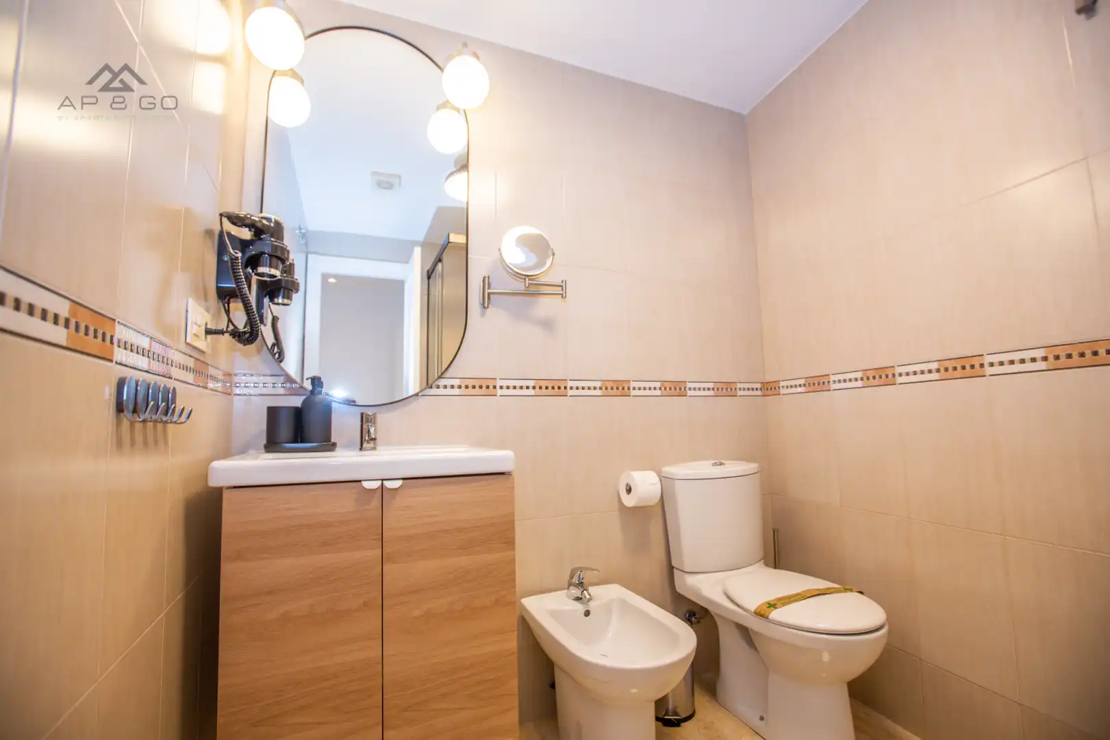 Badezimmer von Dachboden zur Miete in Almuñécar mit Klimaanlage, Terrasse und Möbliert