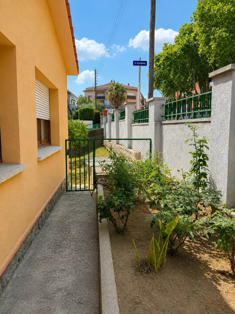 Jardí de Casa o xalet en venda en Llinars del Vallès amb Calefacció, Jardí privat i Moblat