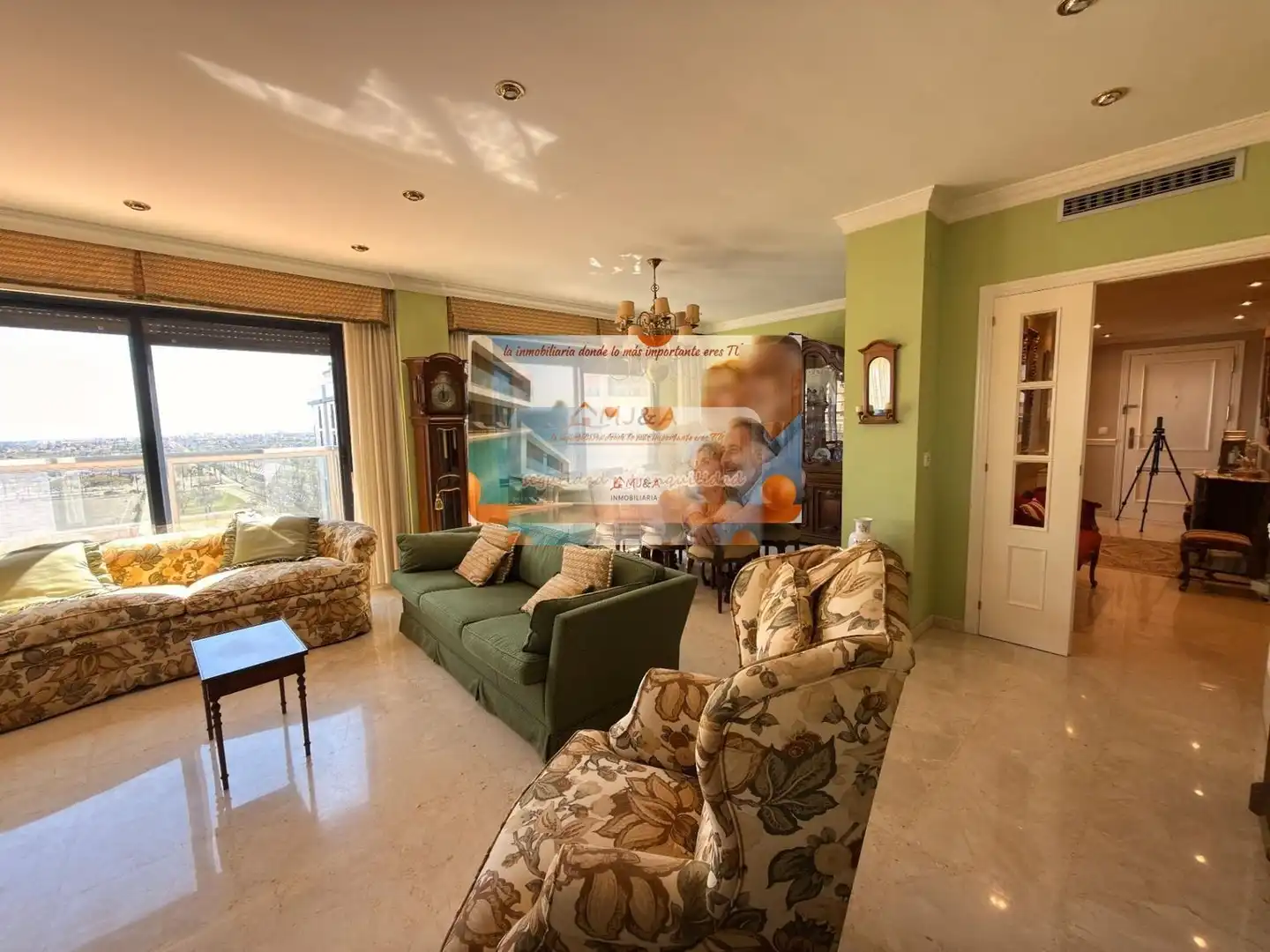 Sala de estar de Dúplex en venta en Castellón de la Plana / Castelló de la Plana con Calefacción, Parquet y Terraza