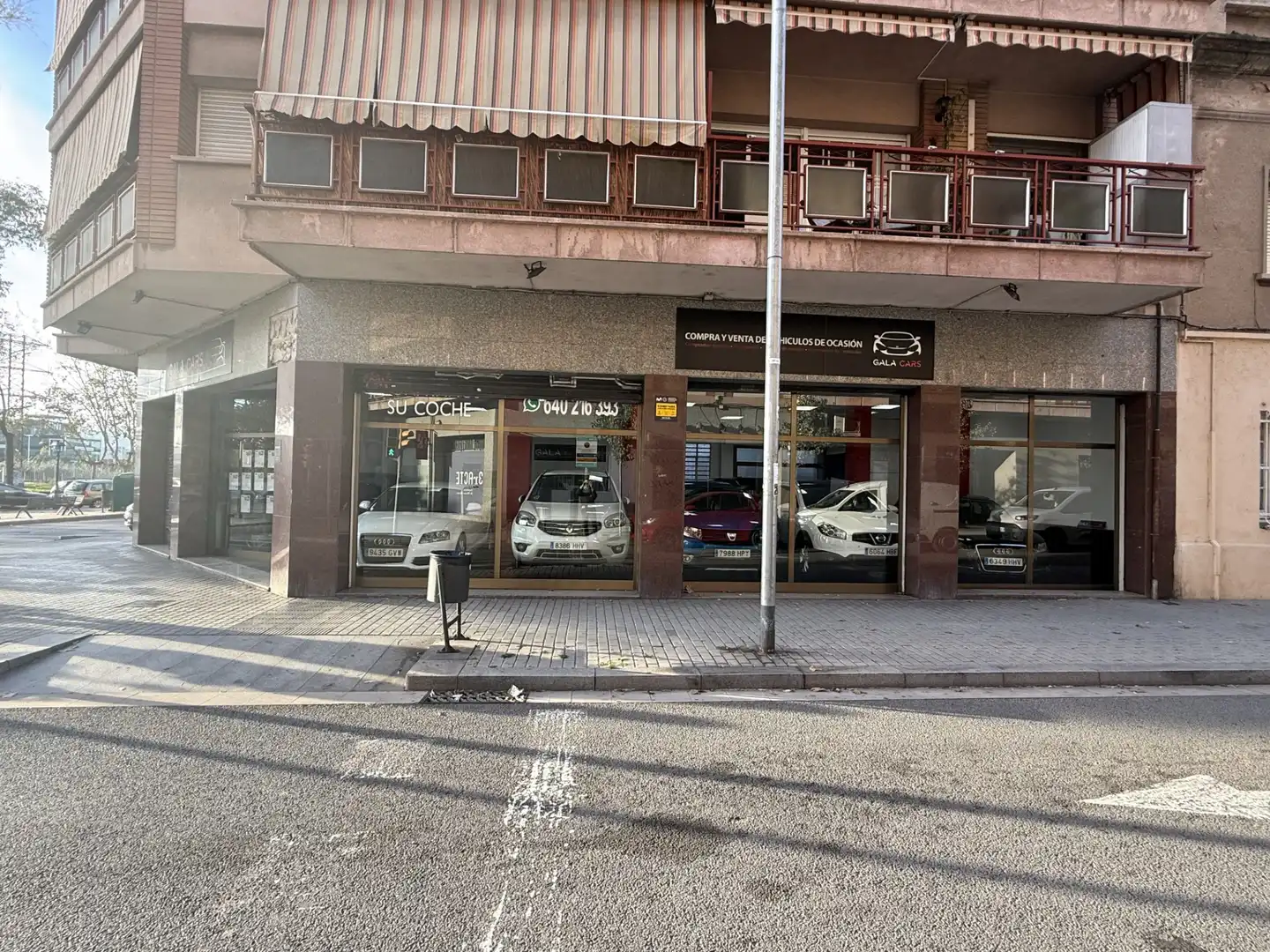 Local comercial en venda a Plaça d'Andreu Molins