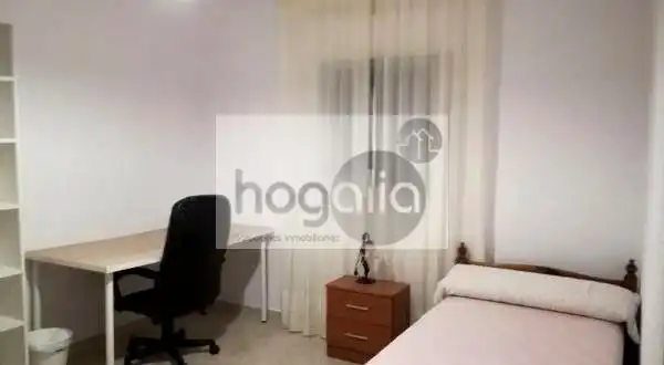Piso de alquiler en El Plantinar – Avda. La Paz - El Juncal