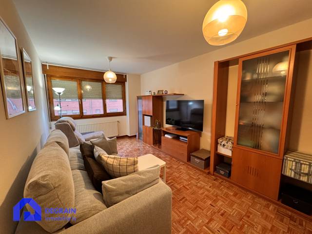 Piso en Venta en Oviedo - TINEO en Las Campas