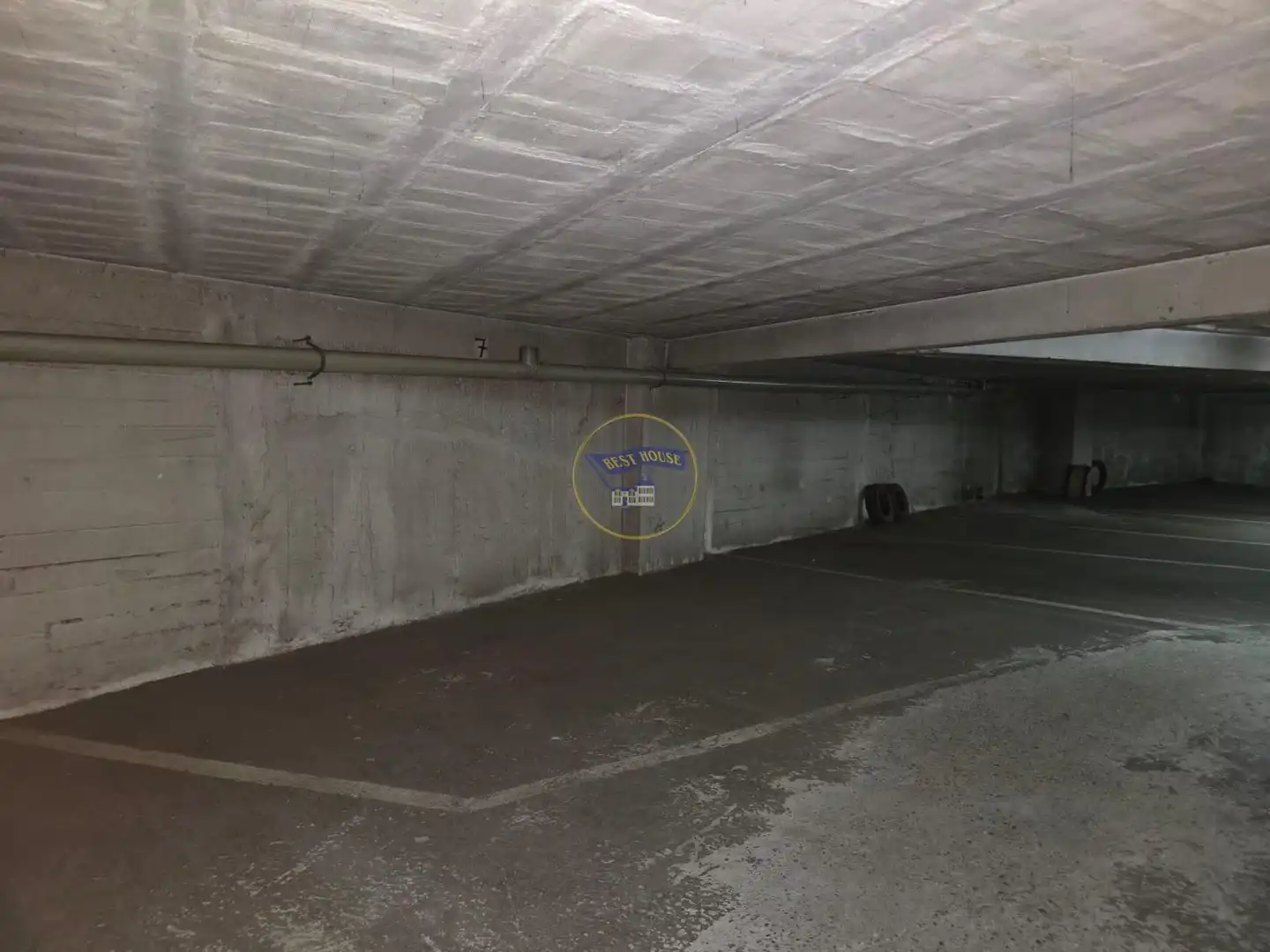 Parking de Piso en venta en Vigo  con Calefacción, Parquet y Terraza