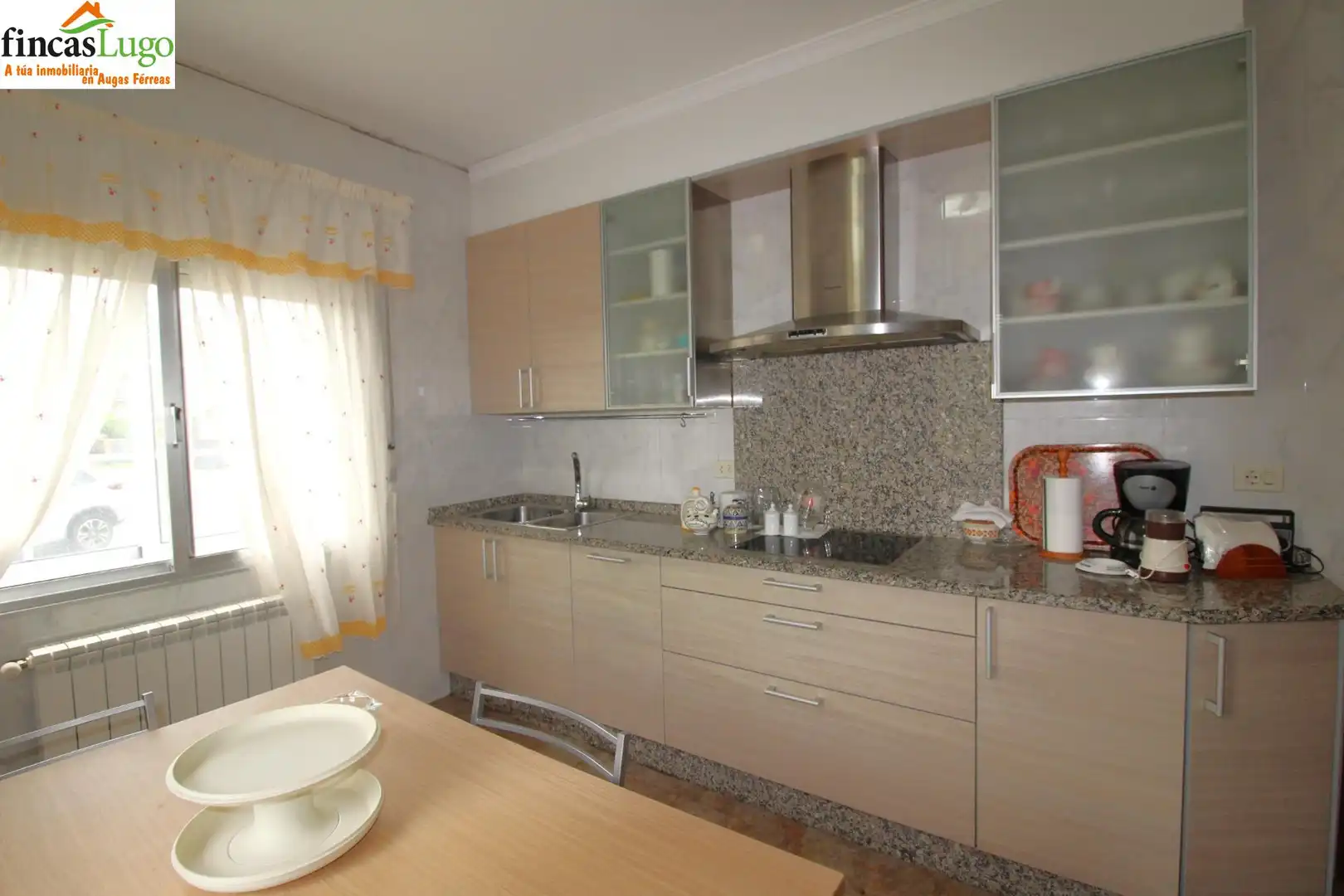 Cocina de Casa o chalet en venta en Begonte con Calefacción, Jardín privado y Terraza