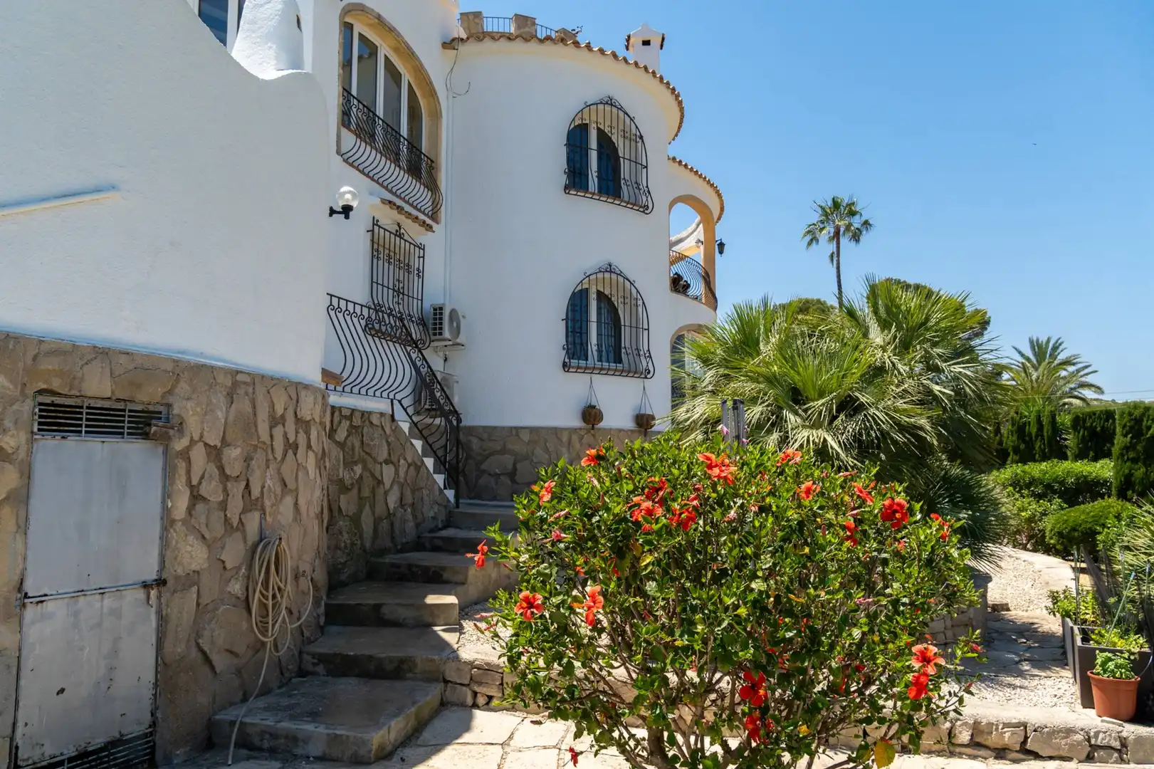 Vista exterior de Casa o xalet en venda en Jávea / Xàbia amb Aire condicionat, Calefacció i Jardí privat