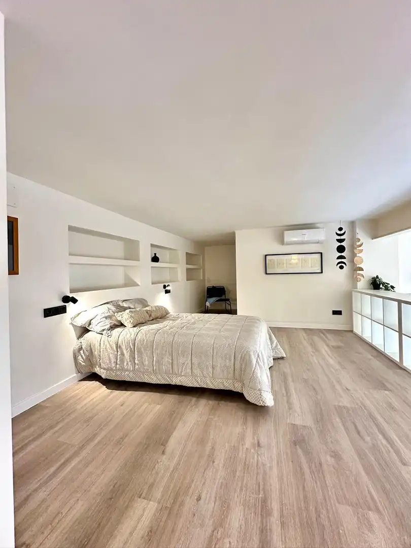 Dormitori de Loft en venda en Montgat amb Aire condicionat i Moblat