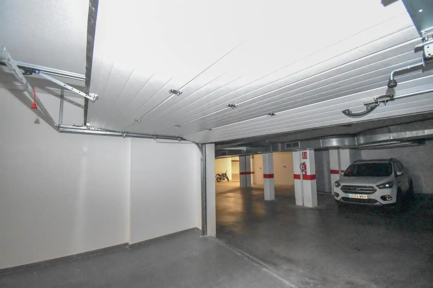 Parking de Casa o chalet en venta en Santa Pola con Terraza, Piscina y Piscina comunitaria