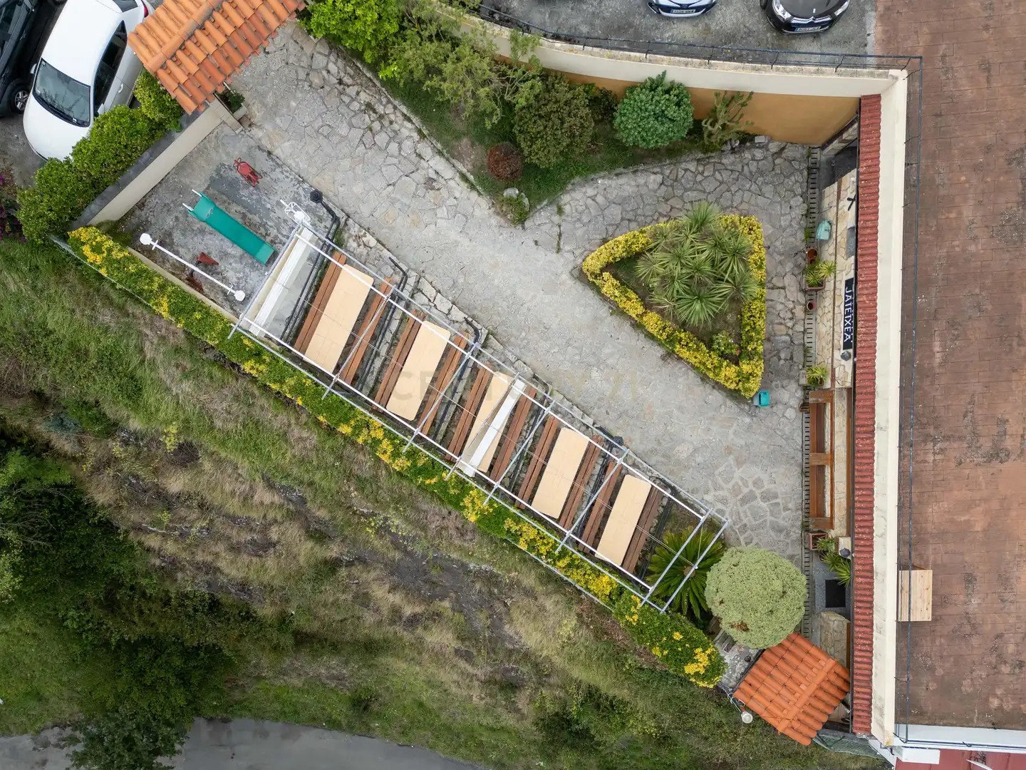 Garden of Commercial properties for sale in Deba  with Air Conditioner