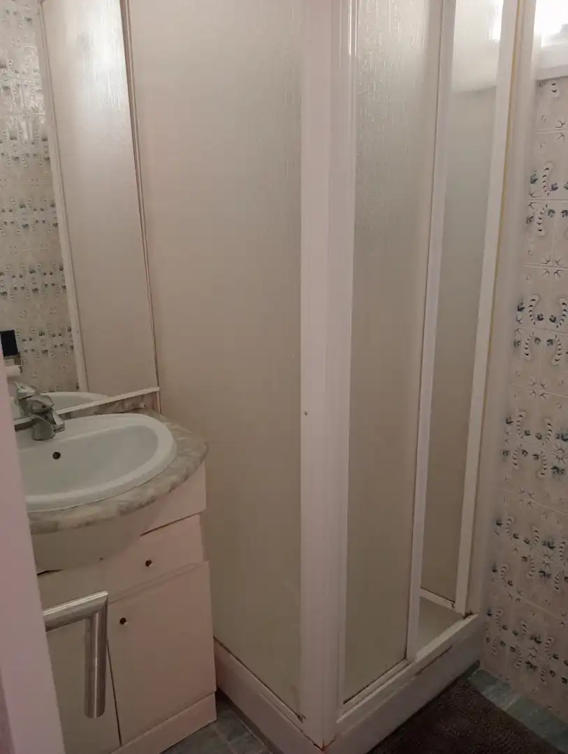 Baño de Piso de alquiler en Valencia con Amueblado, Horno y Lavadora