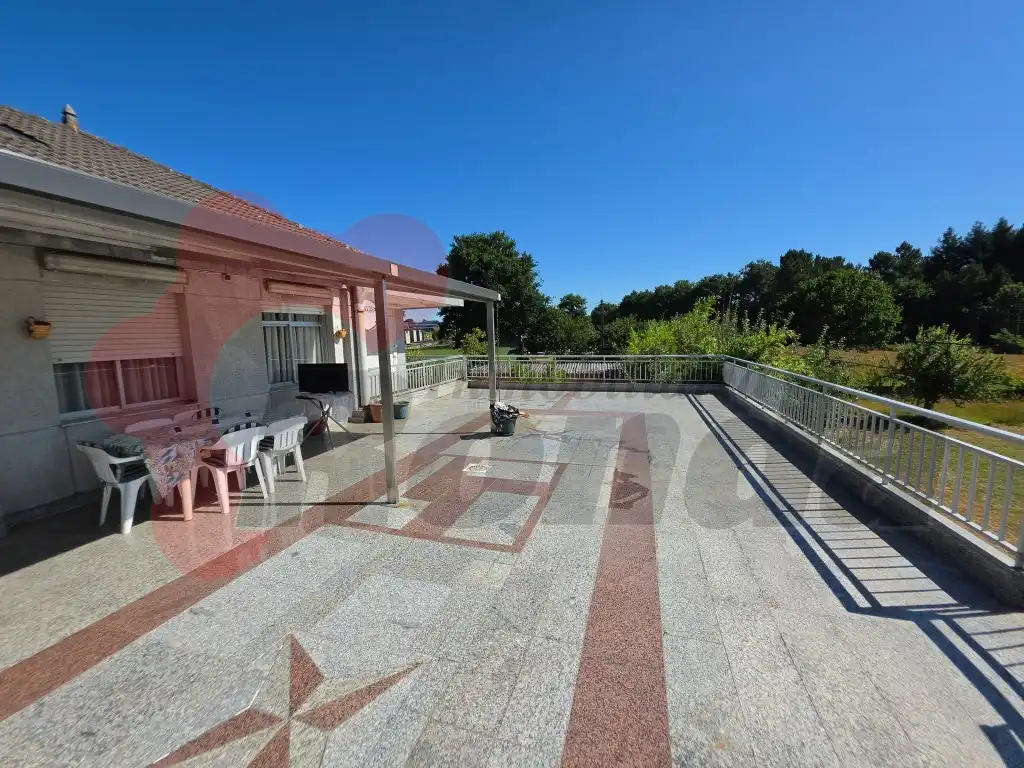 Terraza de Casa o chalet en venta en Lugo con Terraza y Amueblado