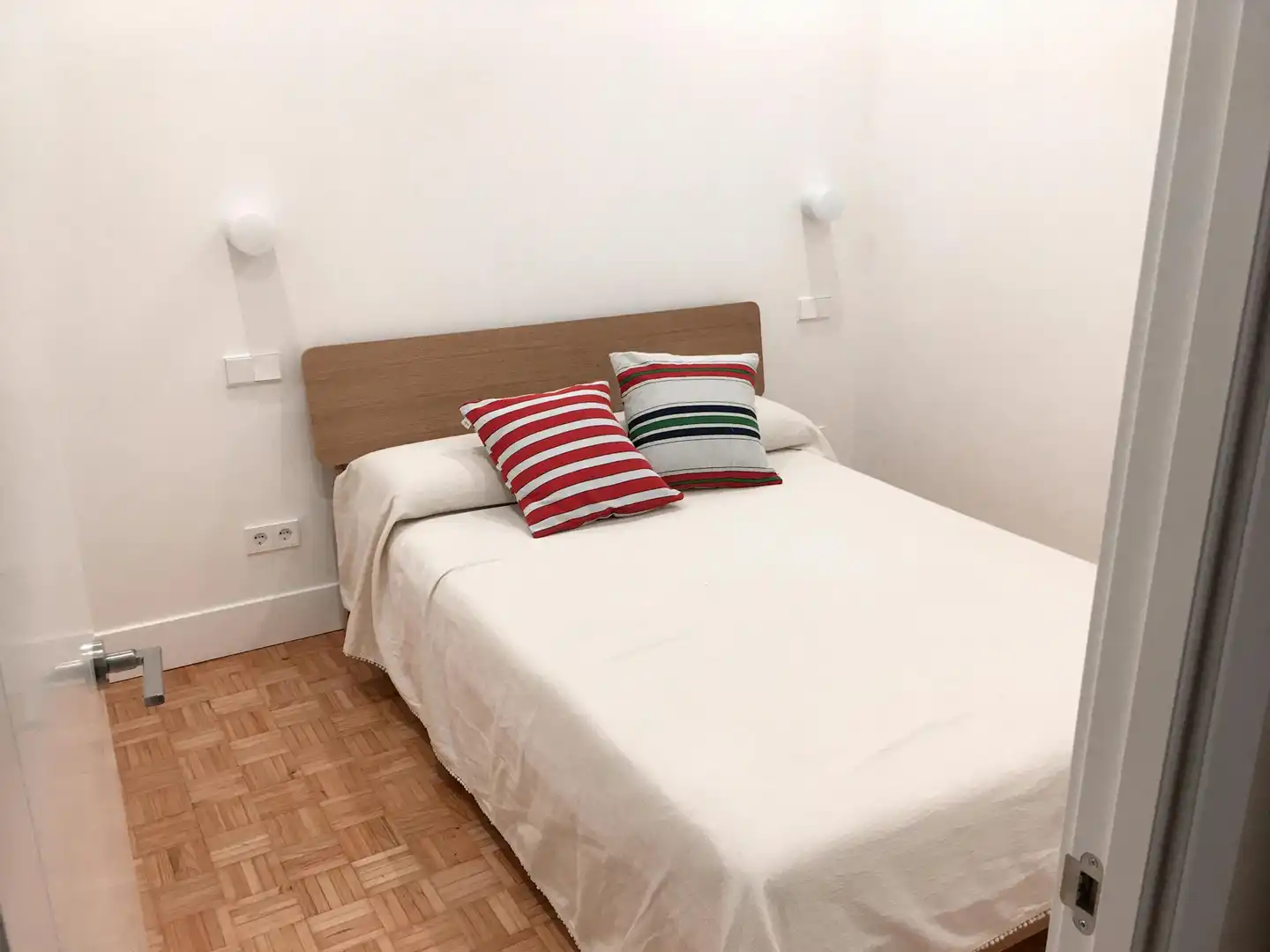 Habitación de Piso de alquiler en Madrid con Calefacción, Jardín privado y Amueblado