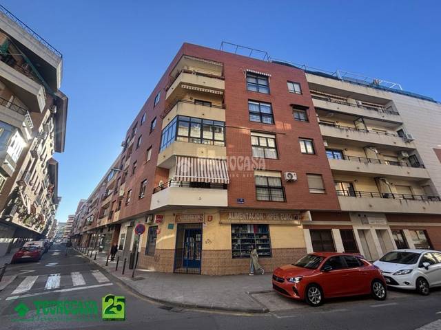 Piso en Venta en Calle rio en Plaza de Toros