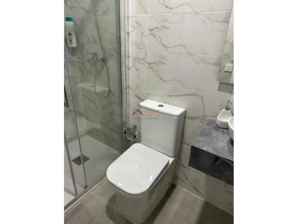 Bathroom of Study for sale in Málaga  with Air Conditioner and Furnished