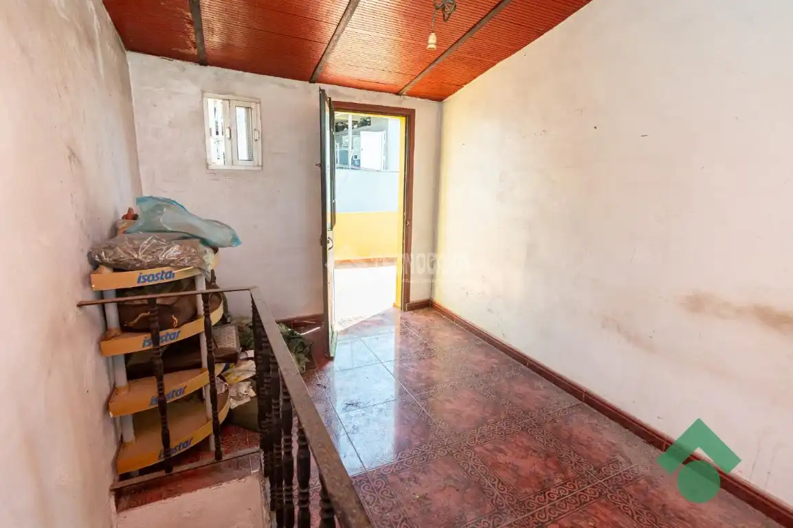 Casa adosada en venda en Algeciras amb Terrassa