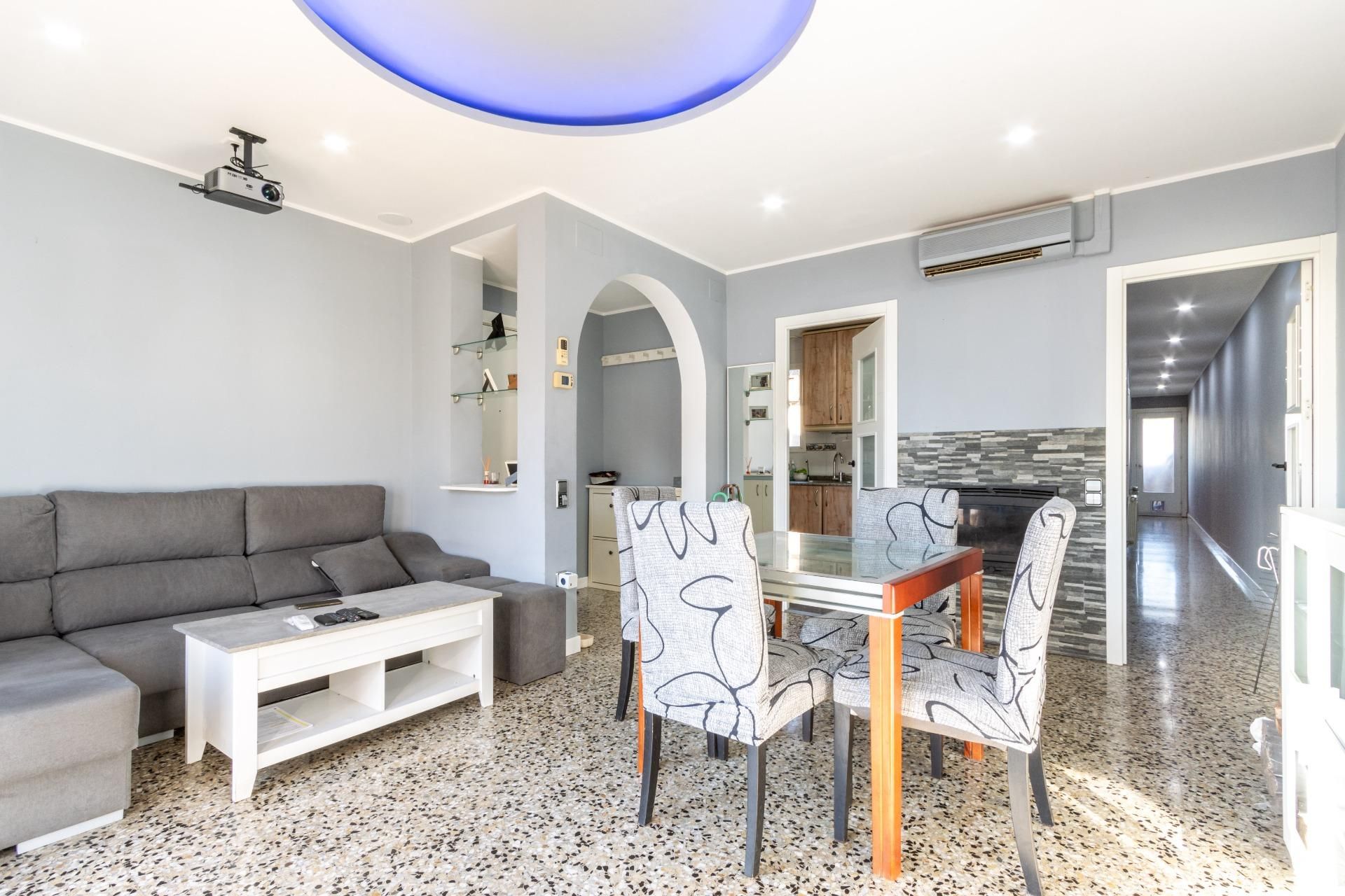 Sala d'estar de Pis en venda en Sabadell amb Aire condicionat, Calefacció i Balcó