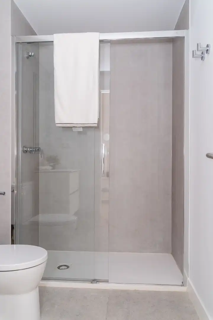 Baño de Piso de alquiler en Madrid con Se aceptan mascotas