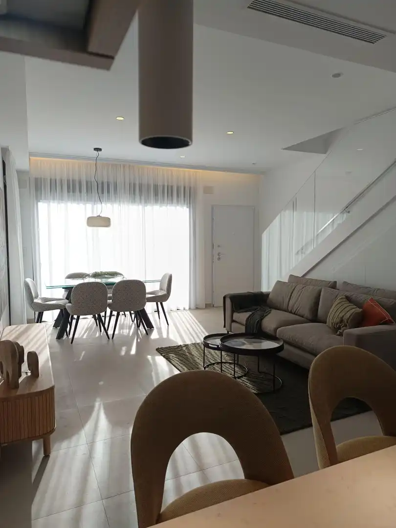 Sala de estar de Dúplex en venta en Pilar de la Horadada con Aire acondicionado, Calefacción y Jardín privado