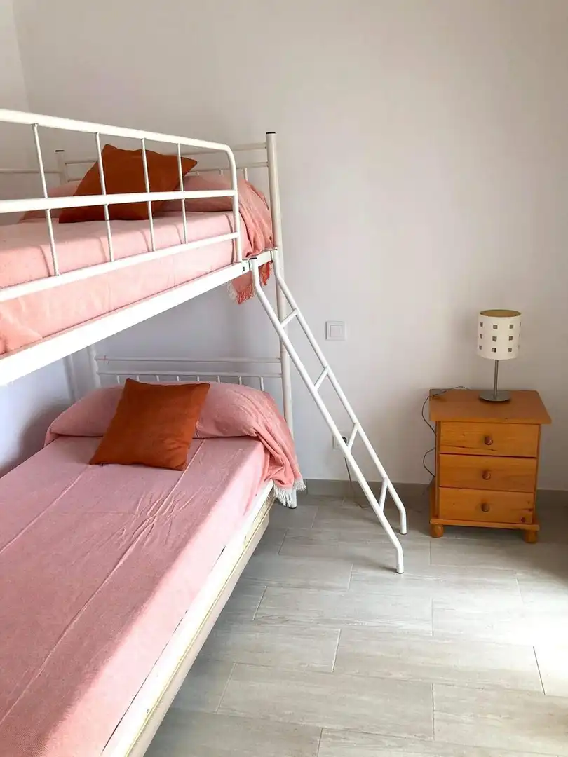 Habitación de Apartamento en venta en Gandia con Jardín privado, Terraza y Balcón