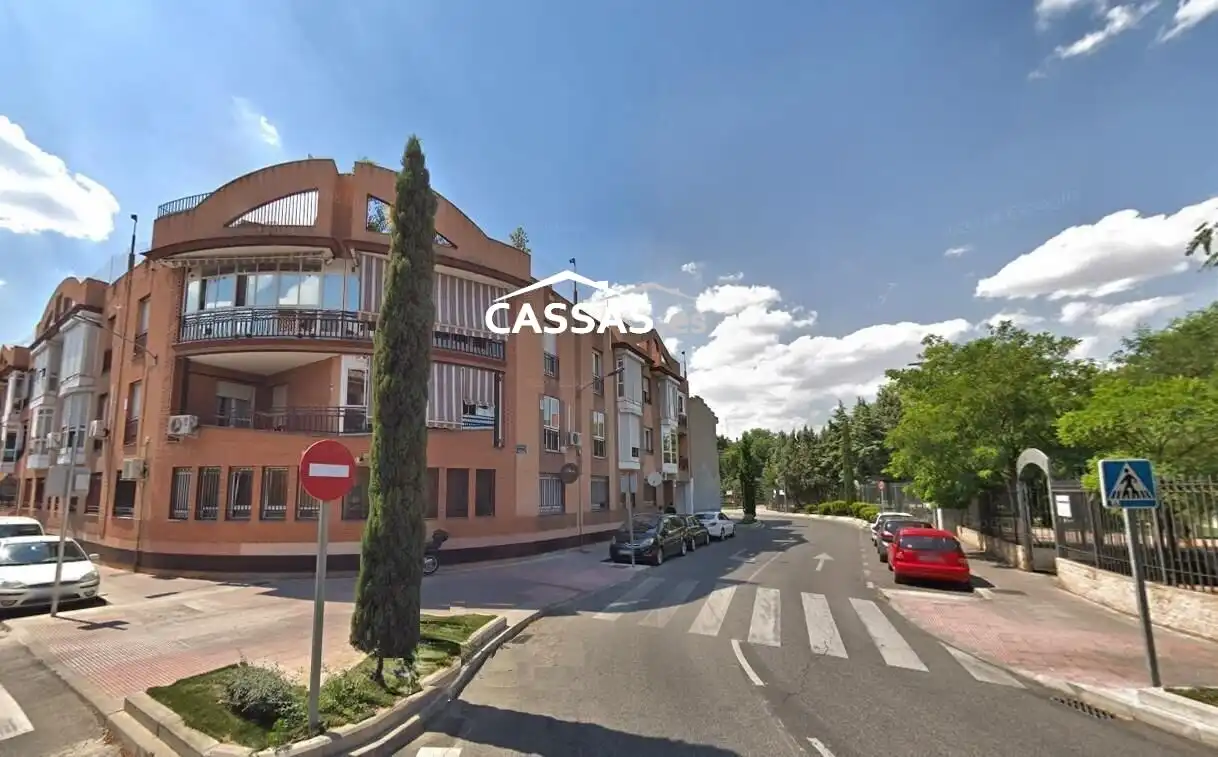 Vista exterior de Àtic en venda en Torrejón de Ardoz amb Aire condicionat, Calefacció i Terrassa