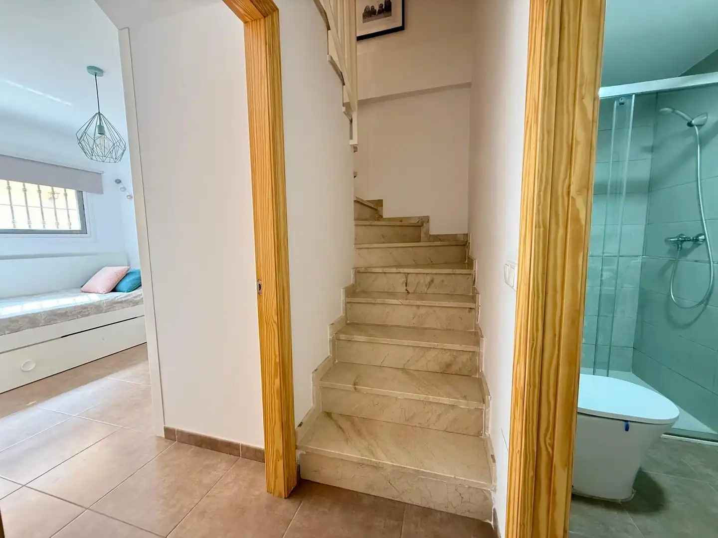Maisonette zum Verkauf in Vícar mit Klimaanlage, Heizung und Abstellraum