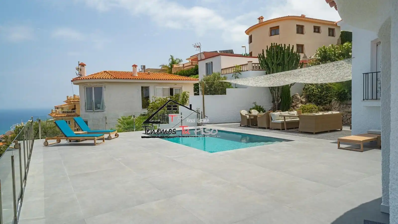 Vista exterior de Casa o xalet en venda en Peñíscola / Peníscola amb Aire condicionat, Calefacció i Jardí privat