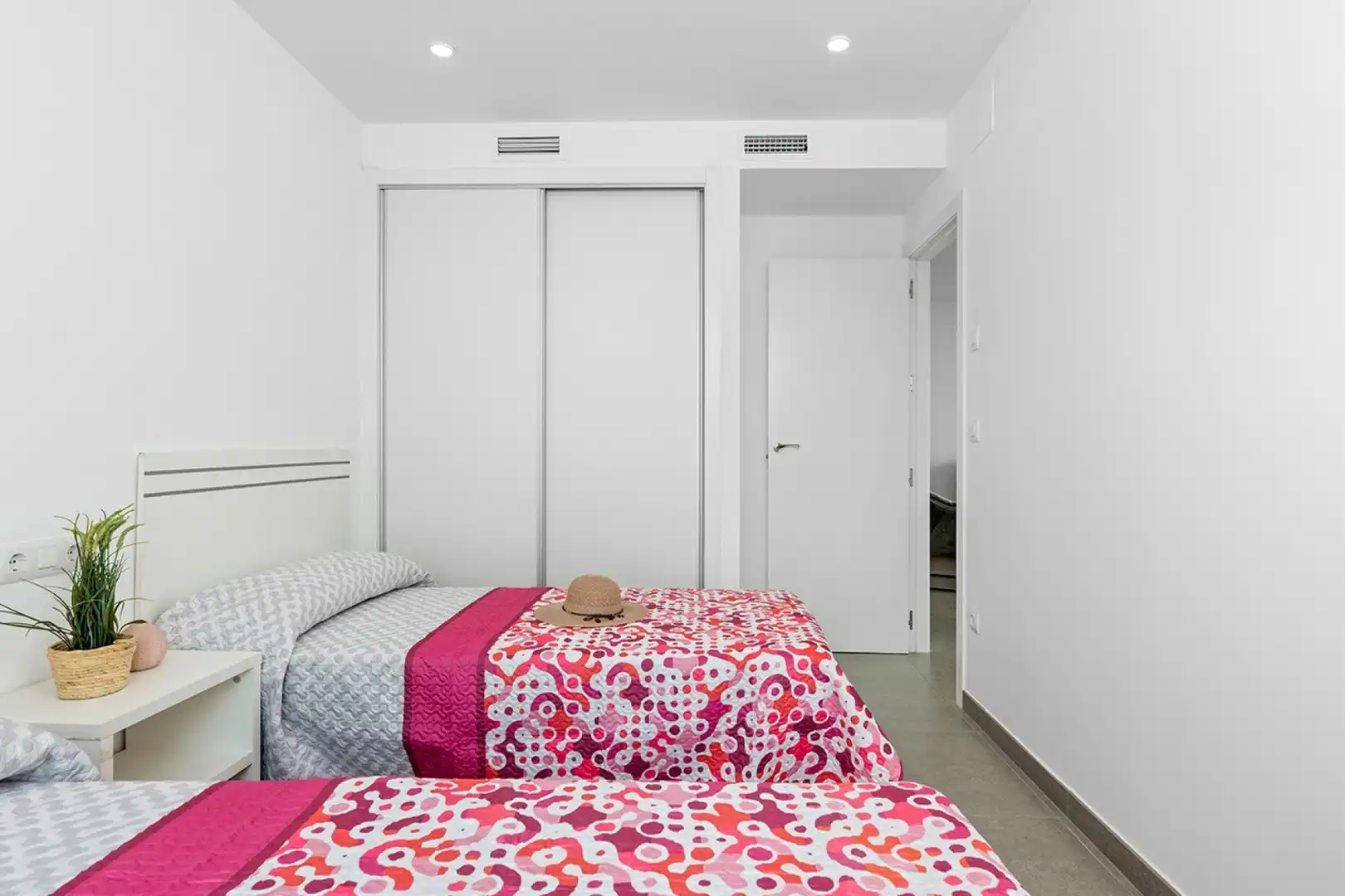 Habitación de Piso en venta en La Manga del Mar Menor con Aire acondicionado, Calefacción y Jardín privado