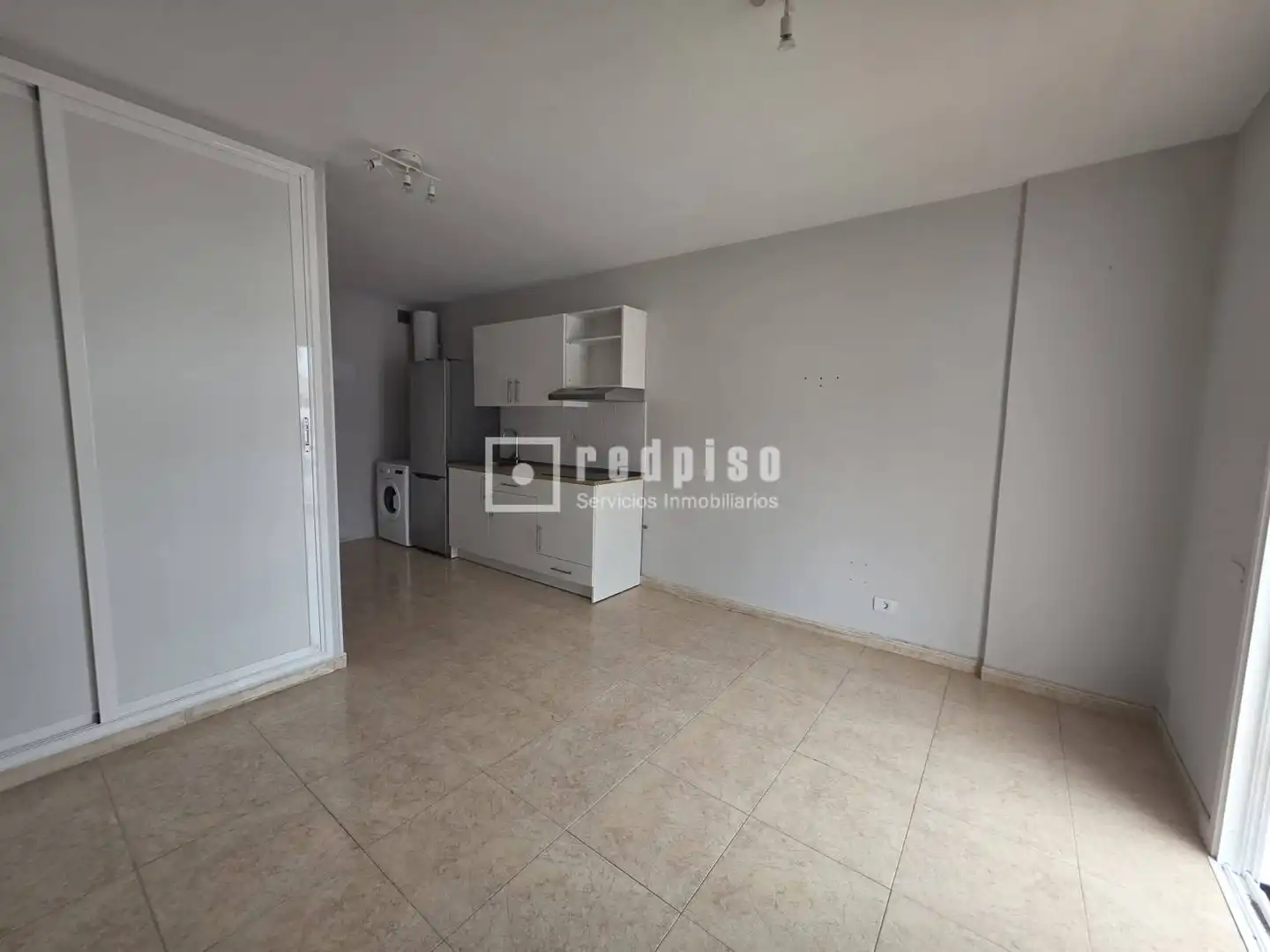Habitación de Estudio en venta en Candelaria con Jardín privado, Terraza y Piscina