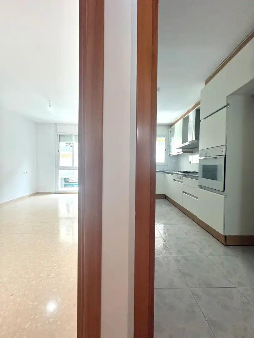 Kitchen of Flat for sale in Terrassa  with Heating, Terrace and Oven