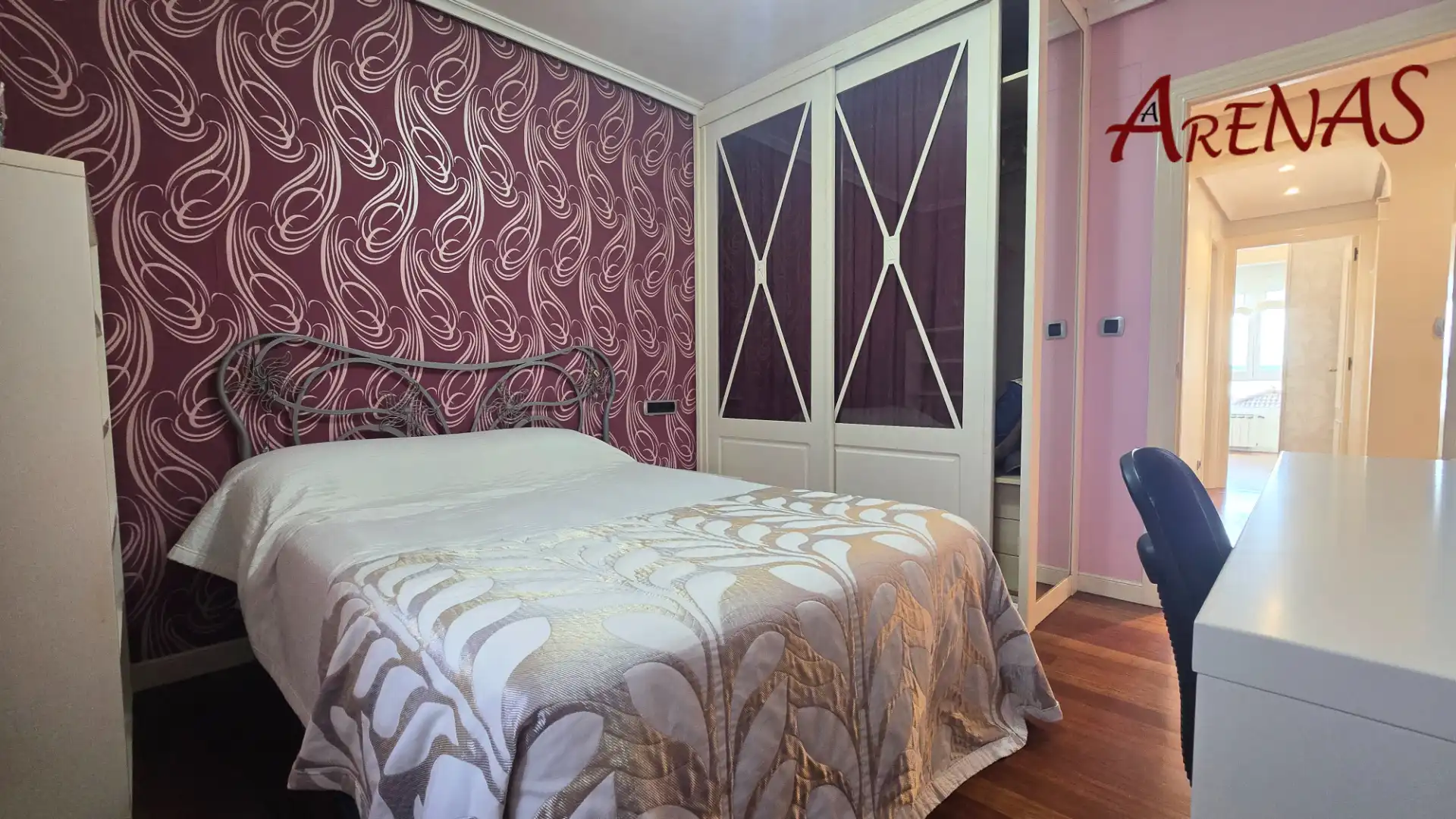 Schlafzimmer von Wohnung zum Verkauf in Laredo mit Heizung, Parkett und Möbliert
