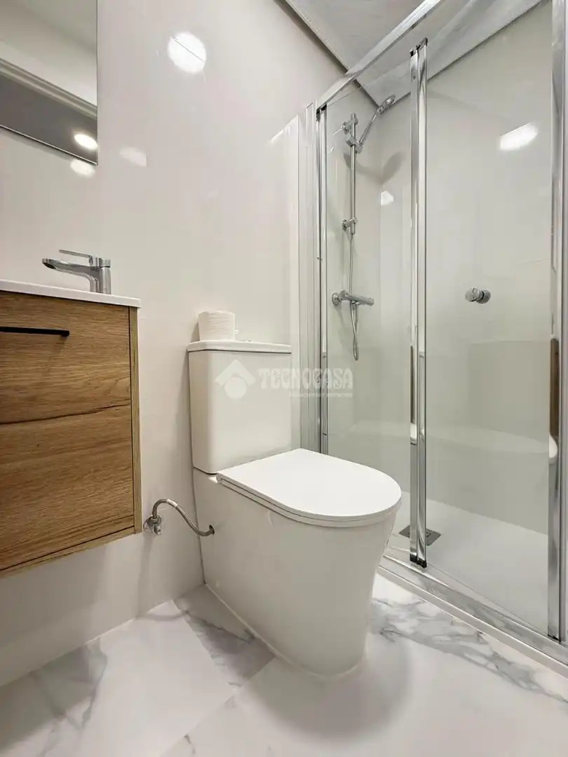 Baño de Piso de alquiler en Getafe con Aire acondicionado y Calefacción