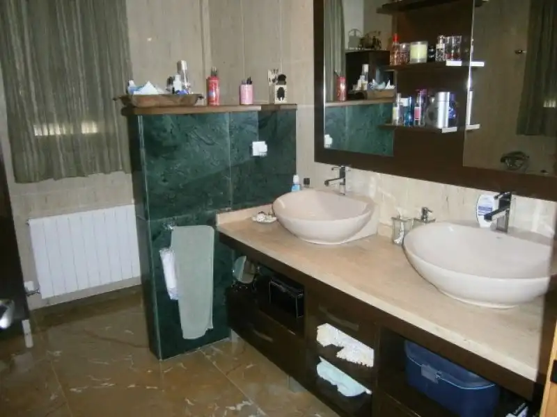 Bany de Casa o xalet en venda en Novelda amb Aire condicionat, Calefacció i Jardí privat