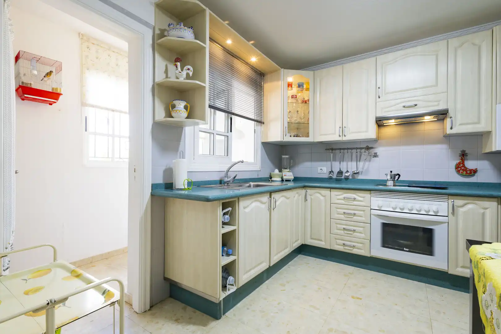 Cocina de Casa adosada en venta en El Rosario con Aire acondicionado, Jardín privado y Terraza